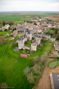 chateau de Cherveux