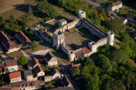 ch�teau de Druyes-Les-Belles-Fontaines