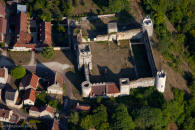 ch�teau de Druyes-Les-Belles-Fontaines