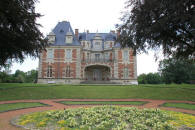 chateau de Joyeux