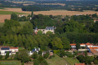 chateau de l'Aubraie � La R�orthe