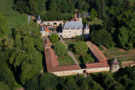 chateau de l'Aubraie � La R�orthe