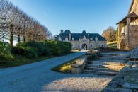 chateau du Mazoreix � Saint Hilaire les Courbes