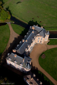 chateau de Montigny sur Avre