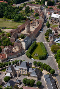 ch�teau de Nesles-la-Vall�e