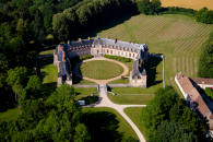chteau de Neuville  Gambais