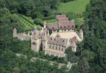 ch�teau de Peufeilhoux   Vallon-en-Sully