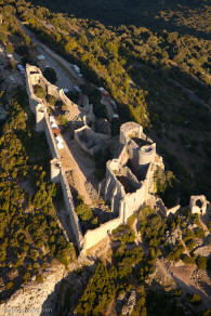 chateau de Peyrepertuse � Duilhac-Peyrepertuse