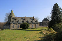 d�pendances du chateau de Roumont