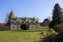 dpendances du chateau de Roumont