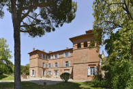 chateau de Saint Geni�s Bellevue