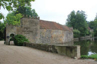 chateau de Vault de Lugny