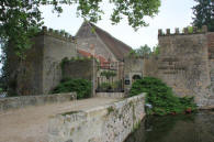 chateau de Vault de Lugny