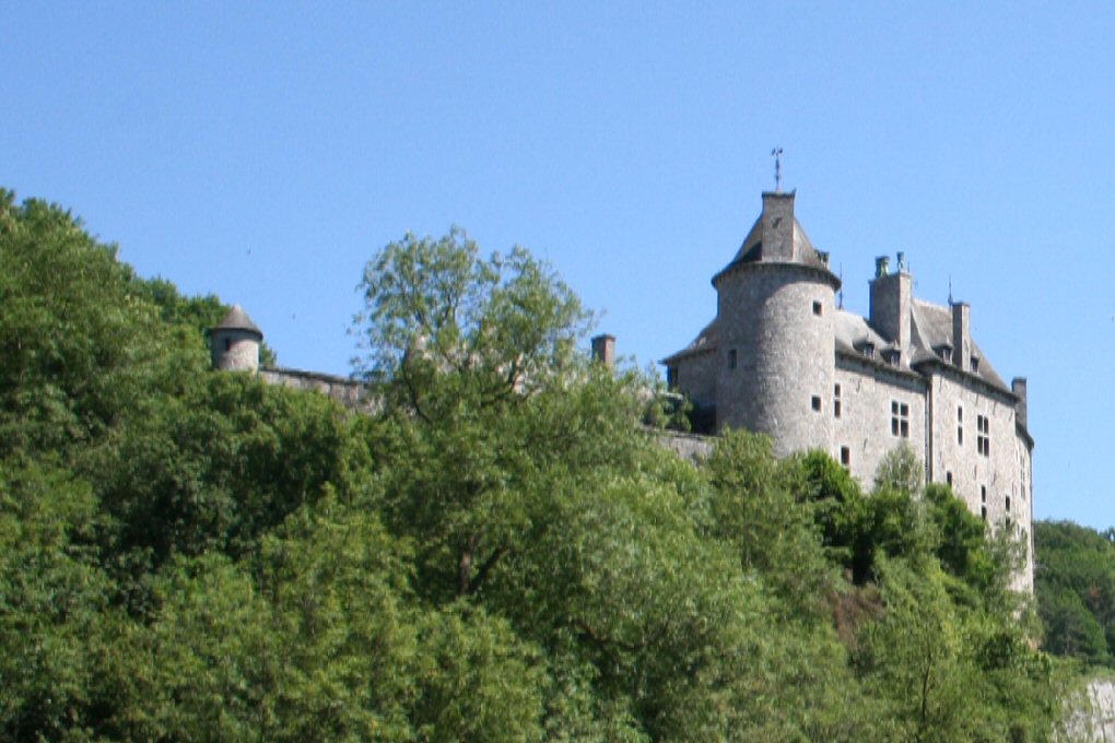 chateau de Walzin à Dréhance, visible de l'extérieur