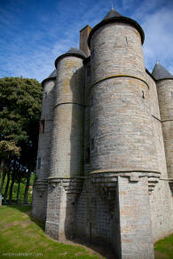 donjon de Bours