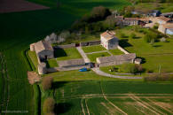 logis de Bouhas � Lezay