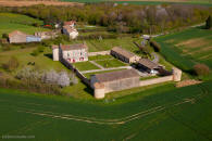 logis de Bouhas � Lezay