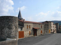 village fortifi� Mareugheol