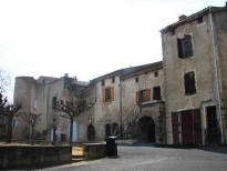 village fortifié Mareugheol