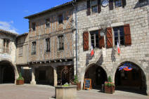 village de Castelnau de Montmiral