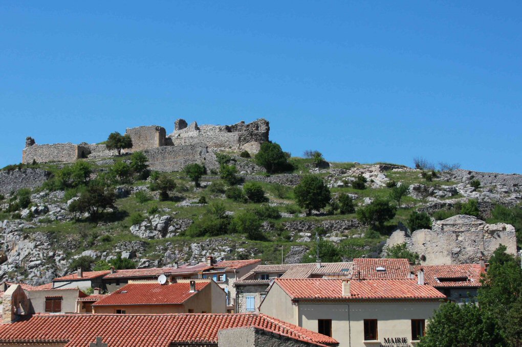 château SaintPierre de Fenouillet, situé au lieudit La Vilasse