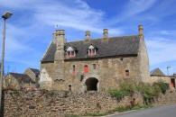 manoir de la Grand-Cour � Taden