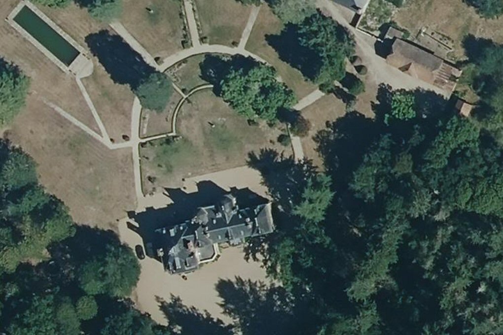 chateau des Champs à Isdes, construit au XIXe siècle