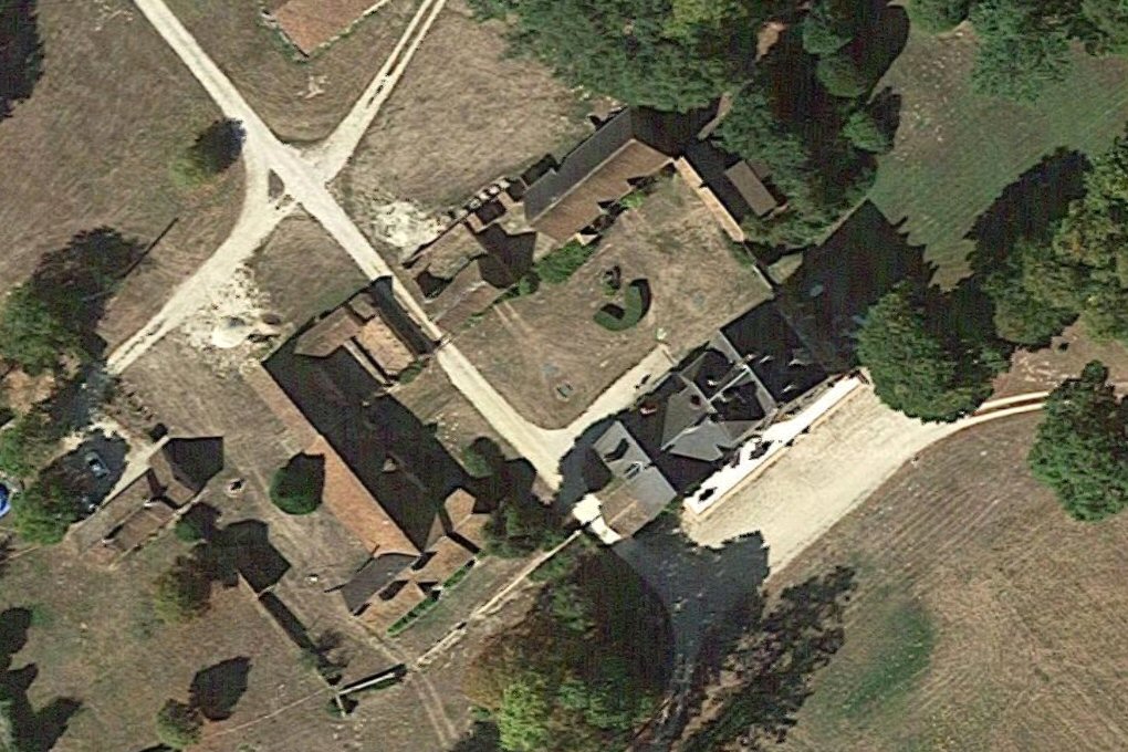 chateau de Sainte Claire à Isdes, construit au XIXe siècle