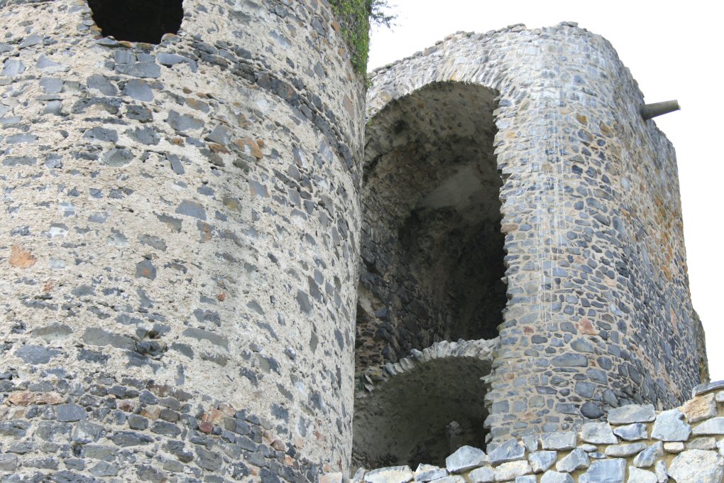 chateau de Domeyrat, ouvert au public visite voir le site